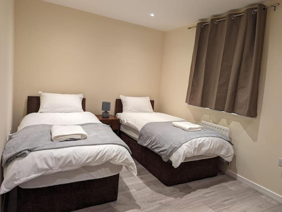 Casa vacanze Newly Launched Two Bedroom House By Den Short Lets & Serviced With Garden *